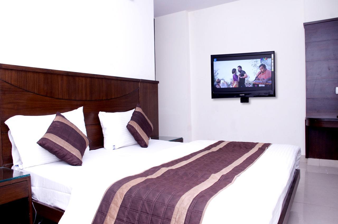 Hotel Usa New Delhi Eksteriør bilde
